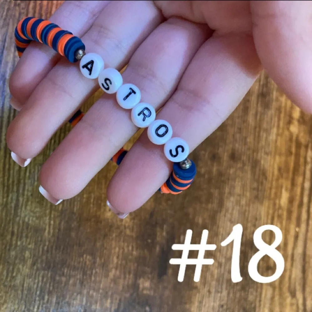 Colorful Beaded Bracelet - Picture 15 of 16